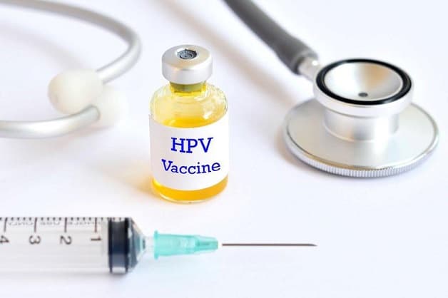 Vaccine HPV giúp ngăn ngừa nhiễm virus HPV, giảm nguy cơ phát triển ung thư cổ tử cung.