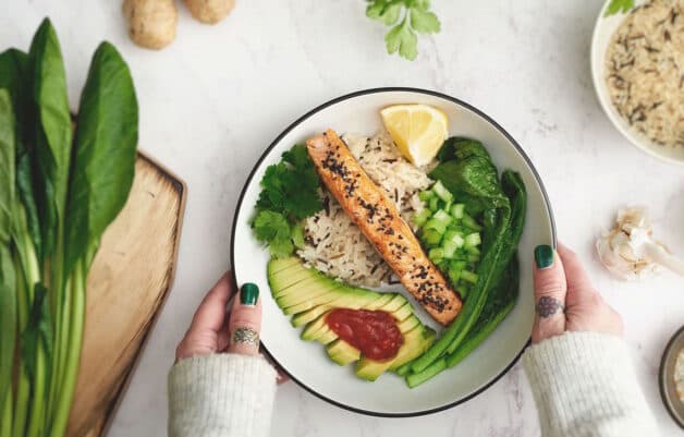 Phòng ngừa bệnh đột quỵ bằng cách ăn uống lành mạnh, tránh để thừa cân