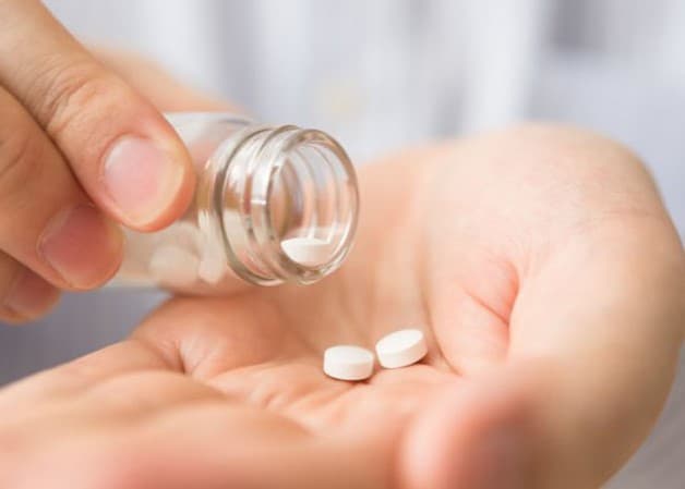 Điều trị bằng thuốc sẽ hiệu quả hơn với các trường hợp bệnh lý ở thể nhẹ 