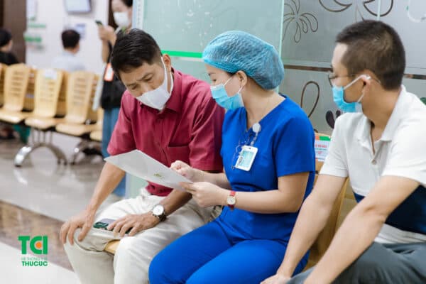 6 Loại thuốc nhỏ đau mắt đỏ hiệu quả và an toàn