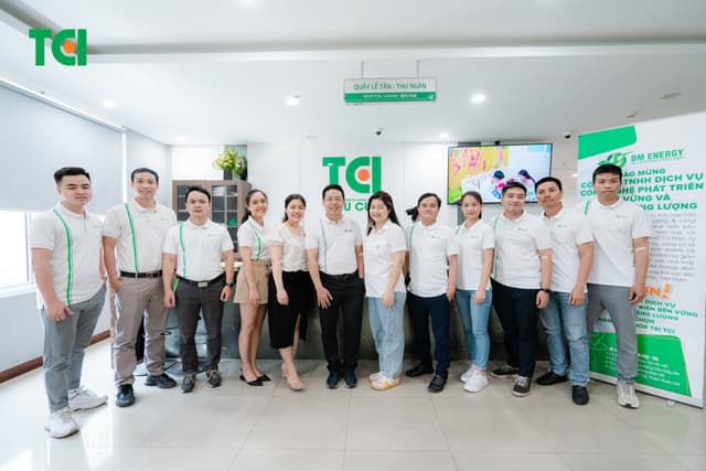 Khoảnh Khắc Doanh Nghiệp Khám sức khỏe Công Ty cổ phần Hoàng Liên Sơn