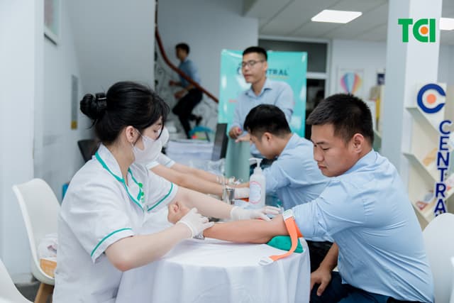 Khoảnh Khắc Doanh Nghiệp Khám Sức Khỏe Công ty Central