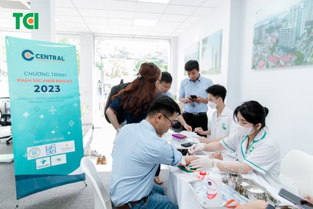 Khoảnh Khắc Doanh Nghiệp Khám Sức Khỏe Công ty Central