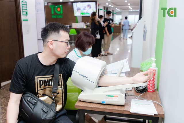 Khoảnh Khắc Doanh Nghiệp Khám sức khỏe công ty DK Tech