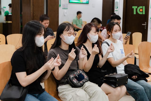 Khoảnh Khắc Doanh Nghiệp Khám sức khỏe công ty DK Tech