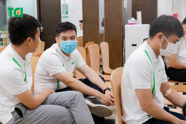 Khoảnh Khắc Doanh Nghiệp Khám sức khỏe Công Ty cổ phần Hoàng Liên Sơn