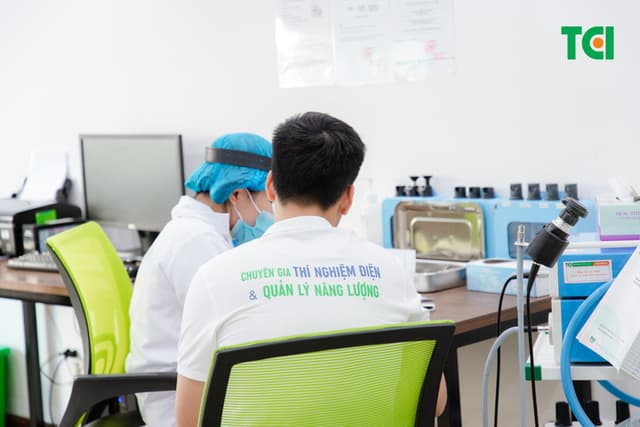 Khoảnh Khắc Doanh Nghiệp Khám sức khỏe Công Ty cổ phần Hoàng Liên Sơn