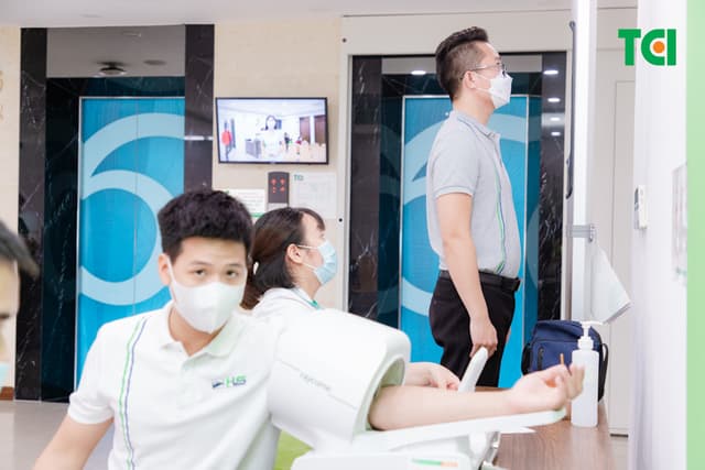 Khoảnh Khắc Doanh Nghiệp Khám sức khỏe Công Ty cổ phần Hoàng Liên Sơn