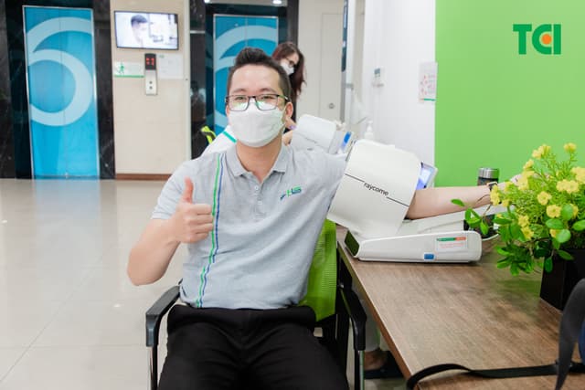 Khoảnh Khắc Doanh Nghiệp Khám sức khỏe Công Ty cổ phần Hoàng Liên Sơn