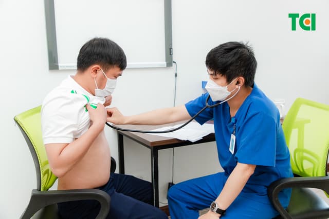 Khoảnh Khắc Doanh Nghiệp Khám sức khỏe Công Ty cổ phần Hoàng Liên Sơn