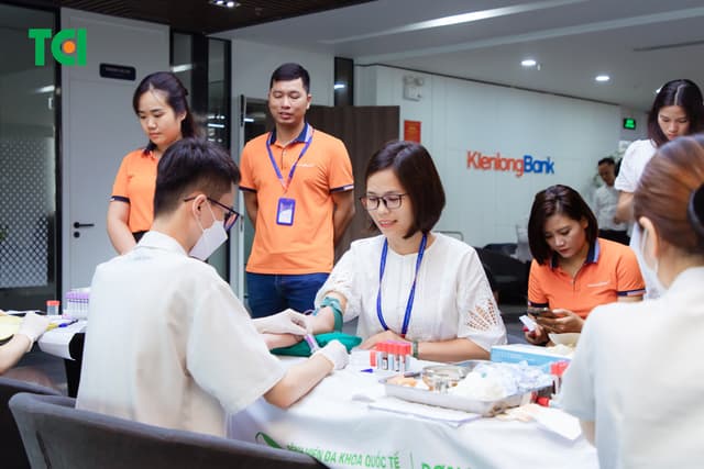 Khoảnh Khắc Doanh Nghiệp Khám Sức Khỏe NGÂN HÀNG TMCP KIÊN LONG