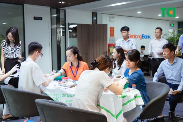 Khoảnh Khắc Doanh Nghiệp Khám Sức Khỏe NGÂN HÀNG TMCP KIÊN LONG