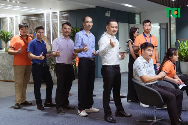 Khoảnh Khắc Doanh Nghiệp Khám Sức Khỏe NGÂN HÀNG TMCP KIÊN LONG