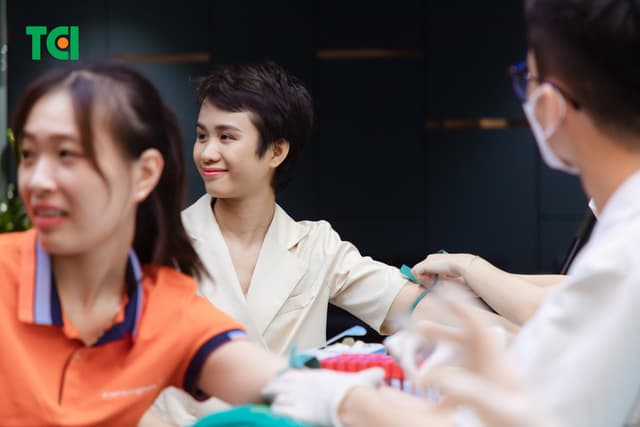 Khoảnh Khắc Doanh Nghiệp Khám Sức Khỏe NGÂN HÀNG TMCP KIÊN LONG