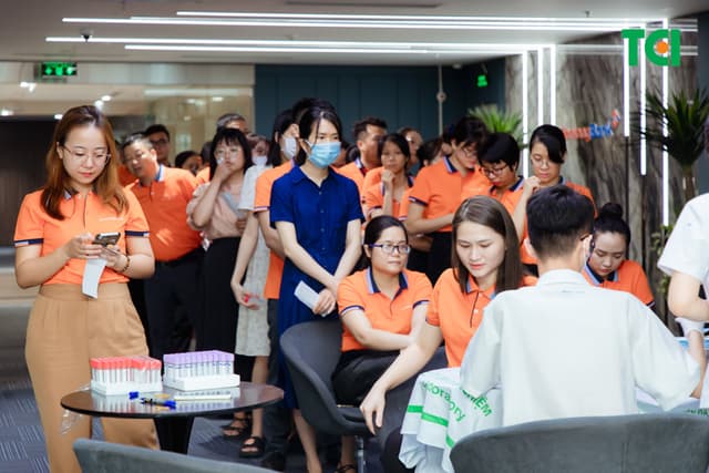 Khoảnh Khắc Doanh Nghiệp Khám Sức Khỏe NGÂN HÀNG TMCP KIÊN LONG