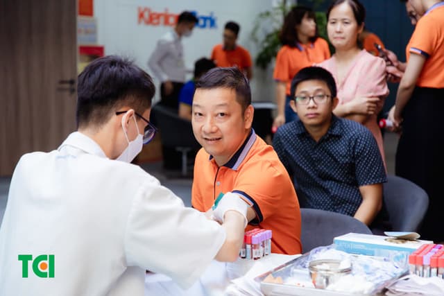 Khoảnh Khắc Doanh Nghiệp Khám Sức Khỏe NGÂN HÀNG TMCP KIÊN LONG