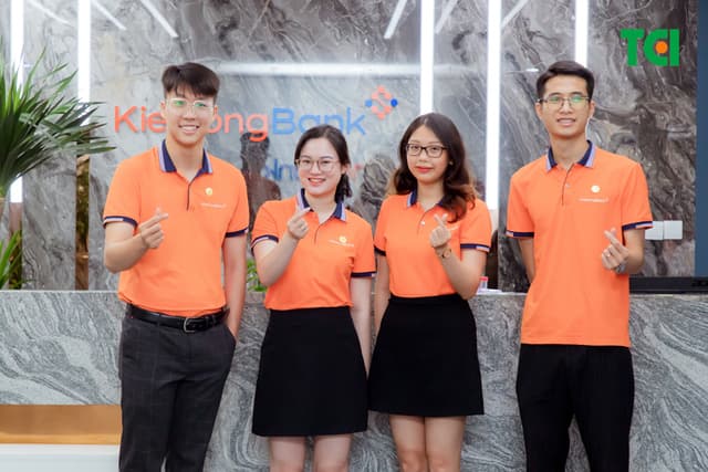 Khoảnh Khắc Doanh Nghiệp Khám Sức Khỏe NGÂN HÀNG TMCP KIÊN LONG