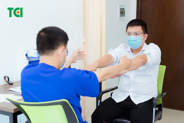 Khoảnh Khắc Doanh Nghiệp Khám Sức Khỏe NGÂN HÀNG TMCP KIÊN LONG