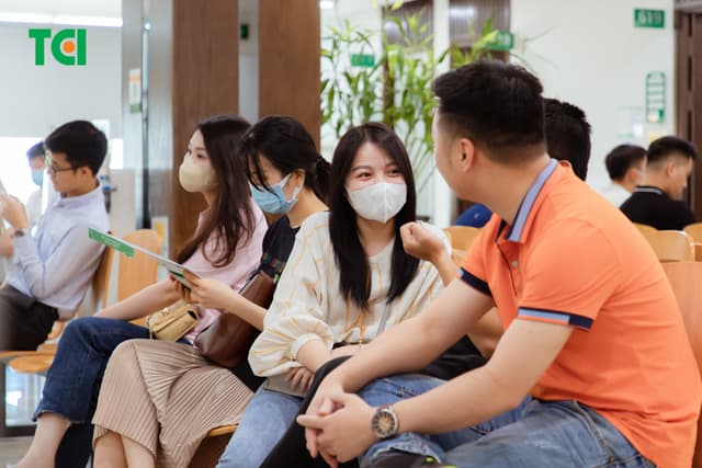 Khoảnh Khắc Doanh Nghiệp Khám Sức Khỏe NGÂN HÀNG TMCP KIÊN LONG