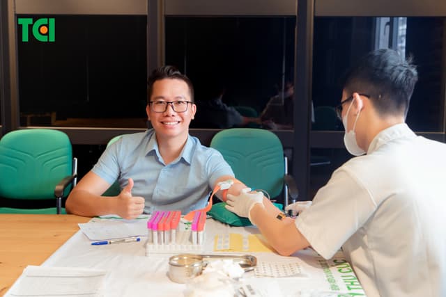 Khoảnh Khắc Doanh Nghiệp Khám sức khỏe Công Ty cổ phần Hoàng Liên Sơn