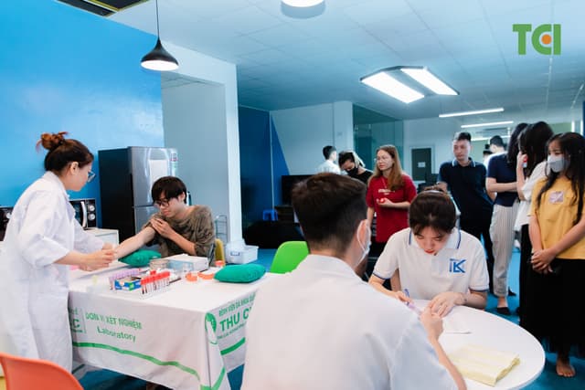 Khoảnh Khắc Doanh Nghiệp Khám sức khỏe công ty DK Tech