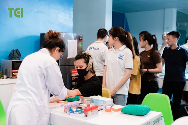 Khoảnh Khắc Doanh Nghiệp Khám sức khỏe công ty DK Tech