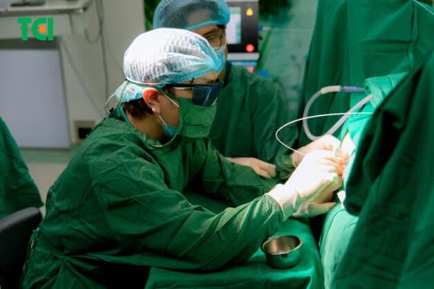 bệnh viện cắt trĩ 