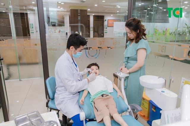 Dành cho phụ huynh đang tìm kiếm nơi khám răng cho bé ở đâu