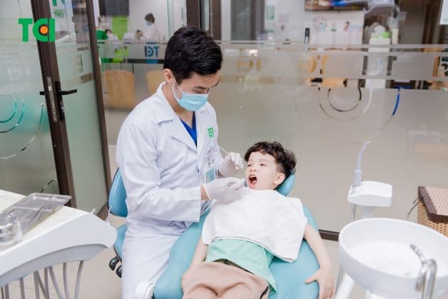 khám răng cho bé ở đâu