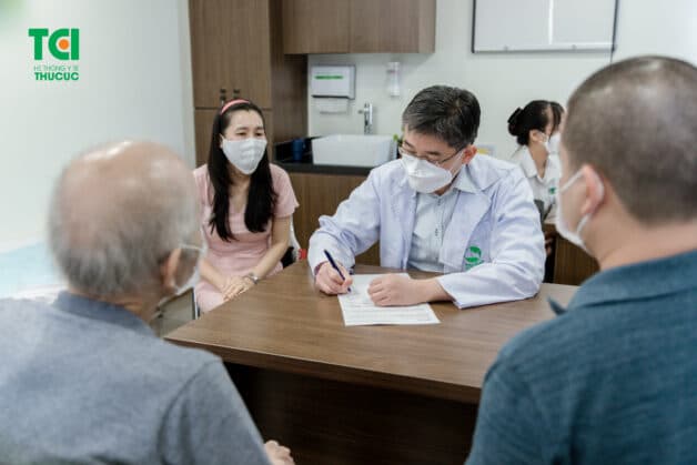 phương pháp nút mạch gan