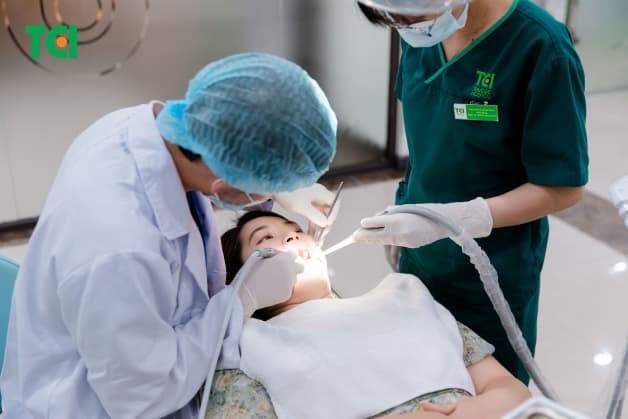 răng khôn mọc ngầm 90 độ