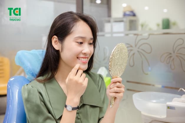 tẩy cao răng tự nhiên