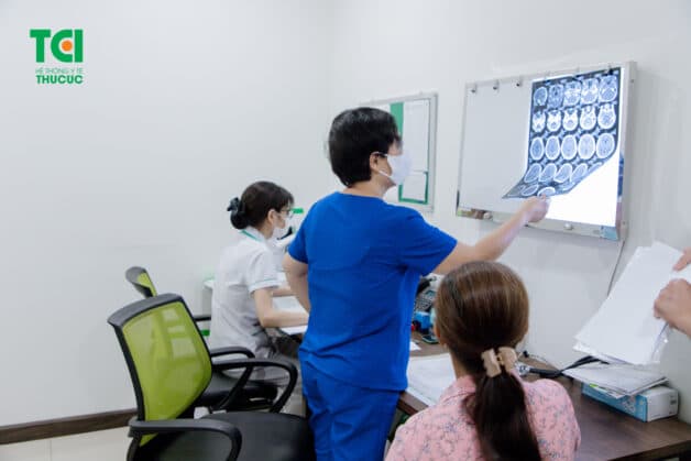 Tìm hiểu về vật lý trị liệu sau tai biến mạch máu não