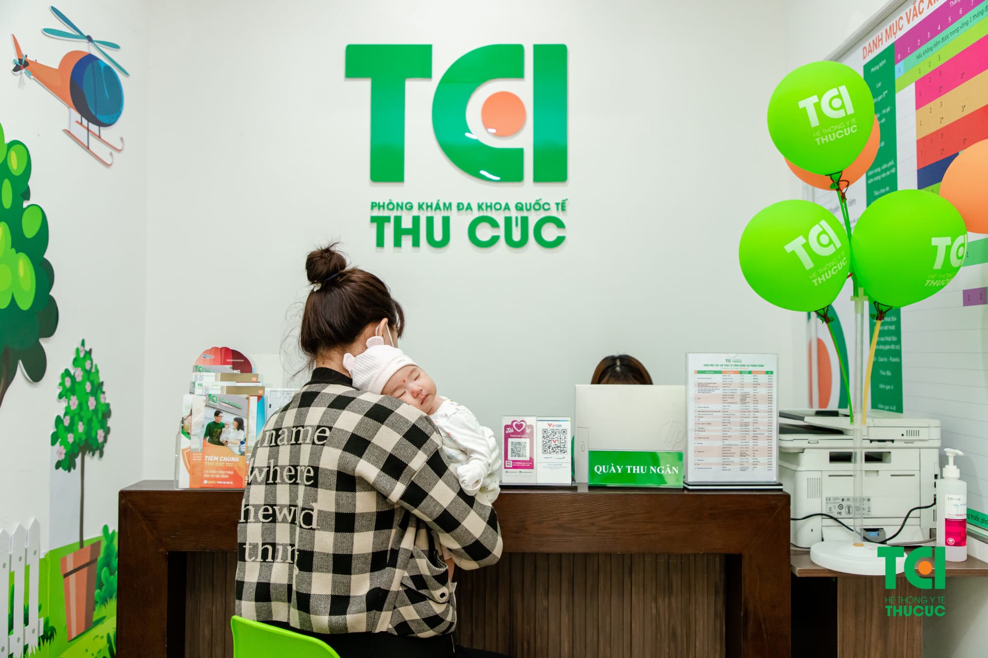 Thu Cúc TCI đáp ứng đầy đủ trang thiết bị y tế đảm bảo an toàn cho khách hàng trong quá trình tiêm chủng