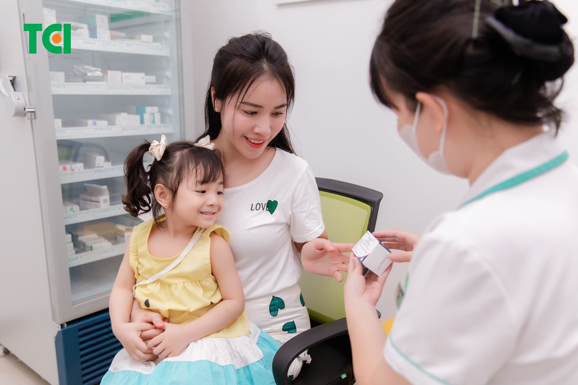 Tất cả mọi người đều nên đi tiêm phòng tả 