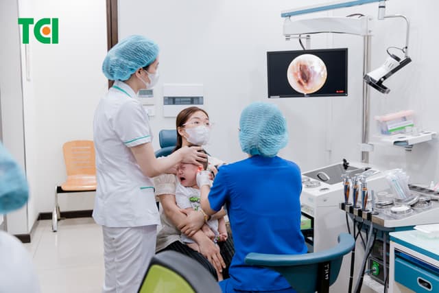 Ảnh Tặng quà 1/6 cho bé