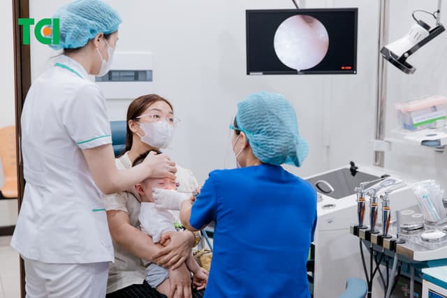 Ảnh Tặng quà 1/6 cho bé