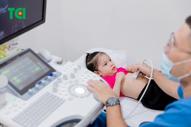 Ảnh Tặng quà 1/6 cho bé