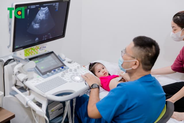 Ảnh Tặng quà 1/6 cho bé