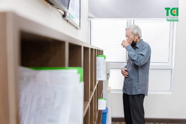 Đối với người siêu âm nội soi đại trực tràng, cần uống thuốc làm sạch đại tràng trước khi nội soi. 