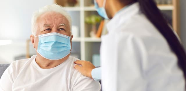 Chăm sóc sức khỏe đường hô hấp cho người cao tuổi