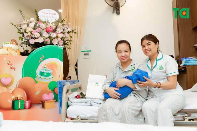 Ảnh Sự kiện Sinh nhật khoa Sản TCI