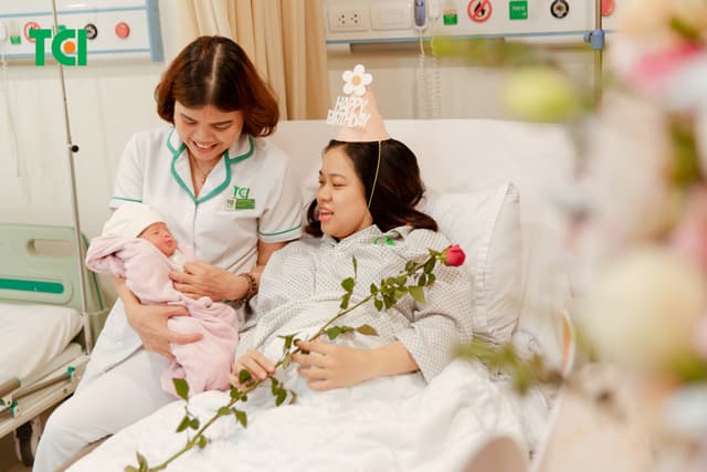 Ảnh Sự kiện Sinh nhật khoa Sản TCI