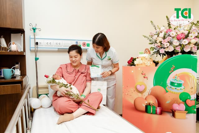 Ảnh Sự kiện Sinh nhật khoa Sản TCI