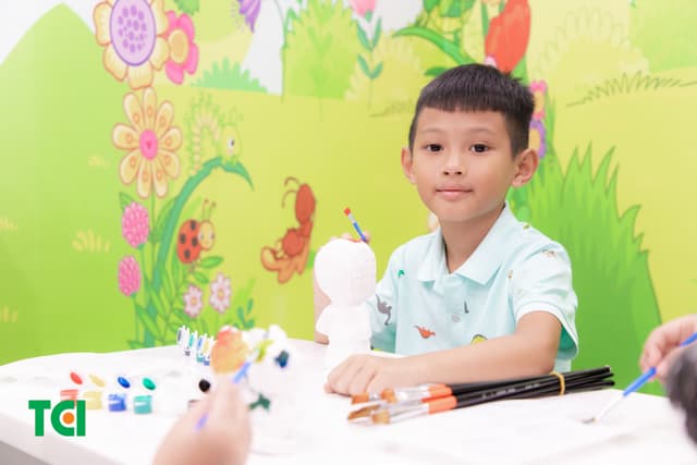 Ảnh Tặng quà 1/6 cho bé