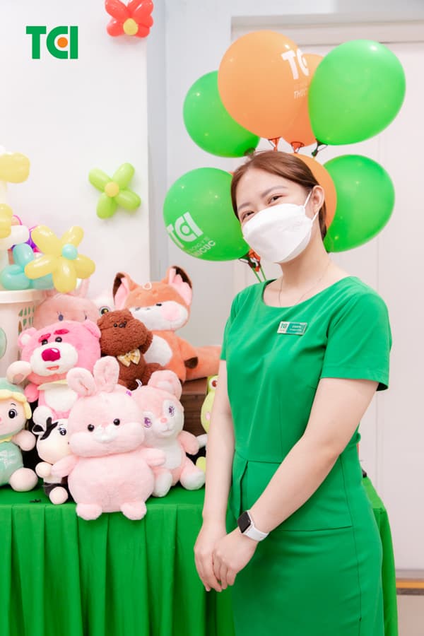 Ảnh Tặng quà 1/6 cho bé