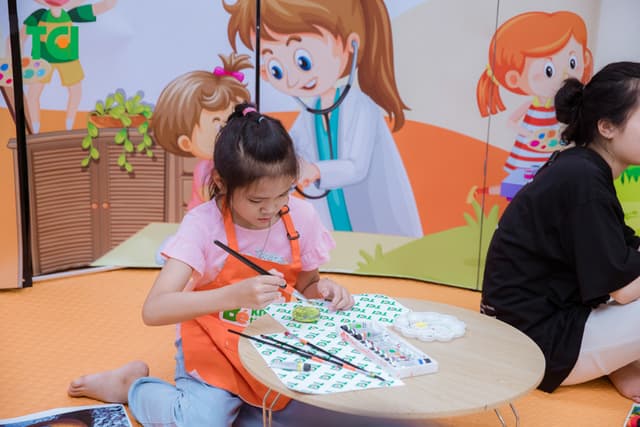 Ảnh Tặng quà 1/6 cho bé