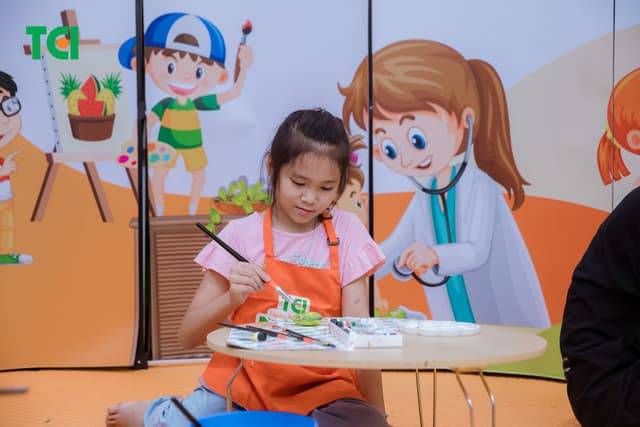 Ảnh Tặng quà 1/6 cho bé