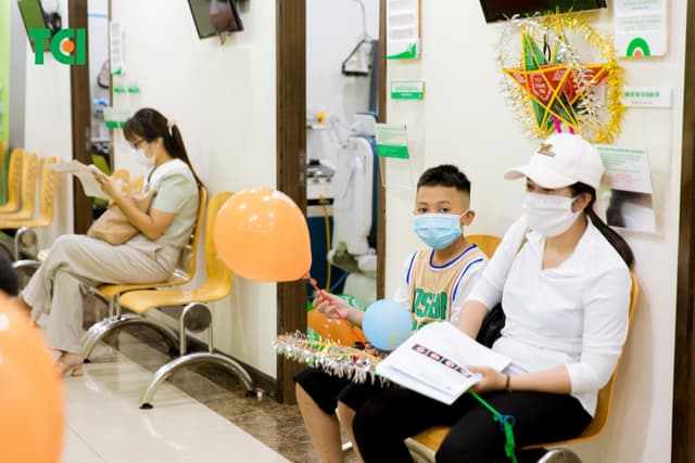 Ảnh Tặng quà Trung thu cho bé