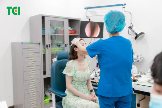 Thăm khám với chuyên gia để được chẩn đoán và điều trị các vấn đề hô hấp gây hôi miệng.